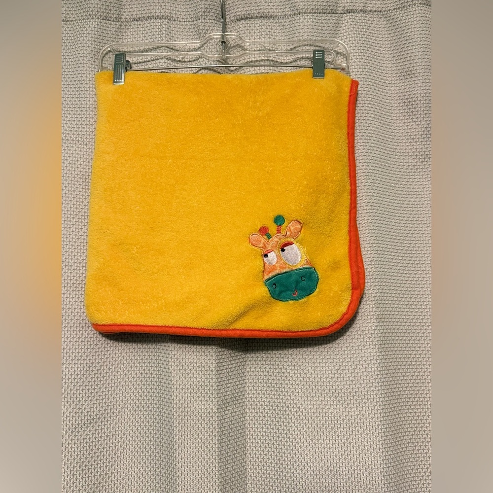 Nuby fleece baby blanket
